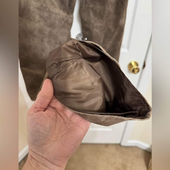 Womyn GORGEOUS 100% Leather, Brown Suede pants, in Excellent condition , Size 10 - Picture 6 of 16